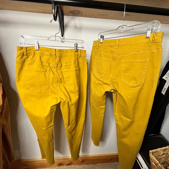 Women's Skinny Jeans in Mustard Yellow - Ethyl - Picture 13 of 16